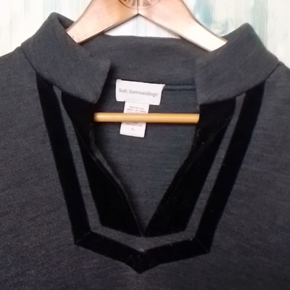 Soft Surroundings Heavy Weight Long Sleeve V Neck Gray With Black Velvet Trim Lg - Picture 3 of 10